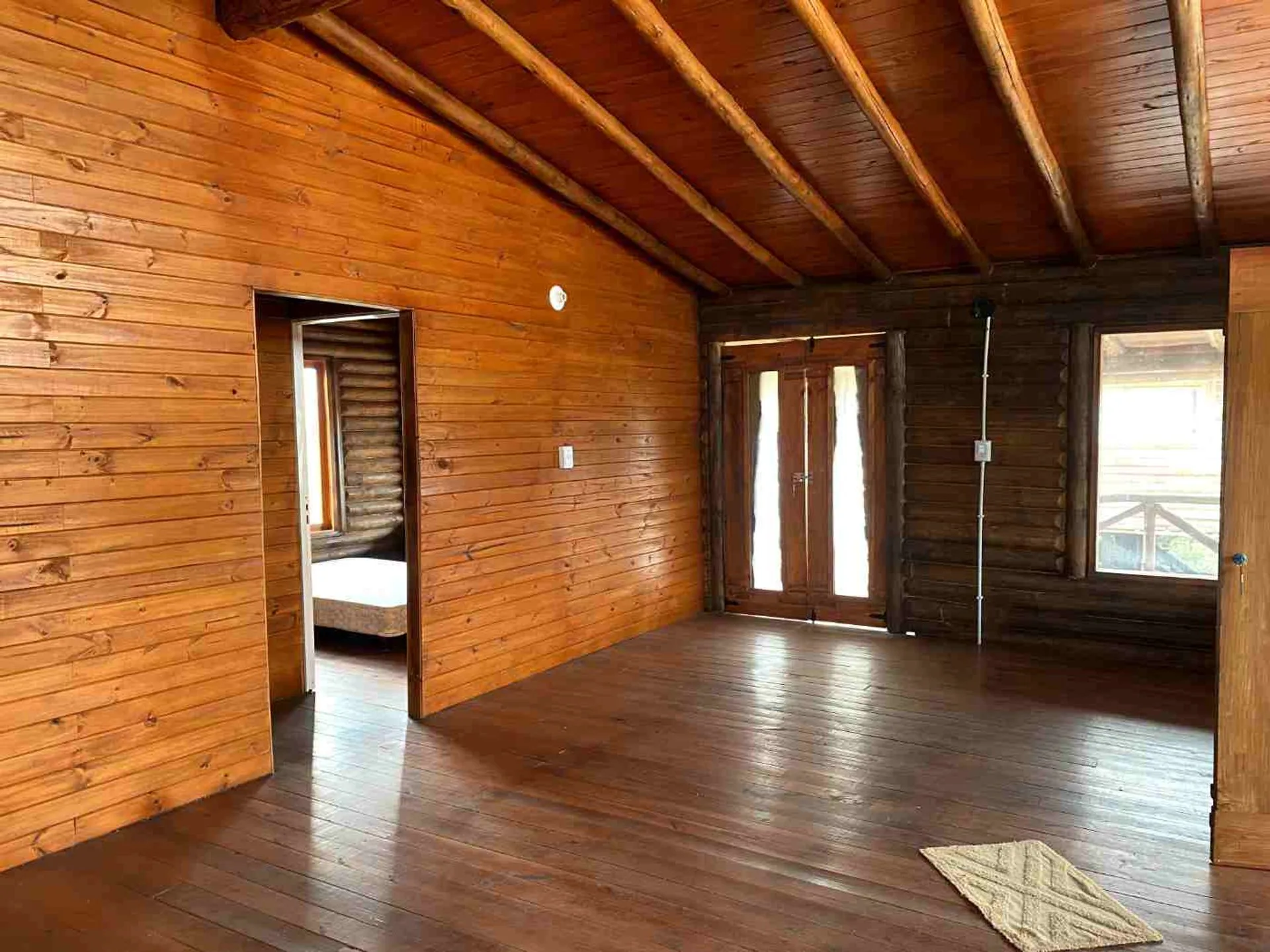 VENTA CASA 2 DORM BARRIO SEMICERRADO LA FALDA!! foto 5
