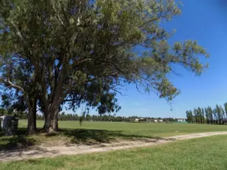 HERMOSO LOTE EN EL ESPINILLO GOLF foto 3