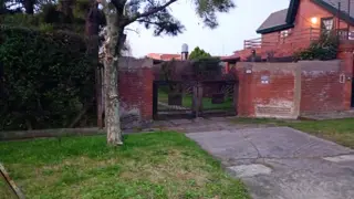 Lote + Edificación EN VENTA, Cura Brochero 1600, Ituzaingó. Ideal Inversor foto 2