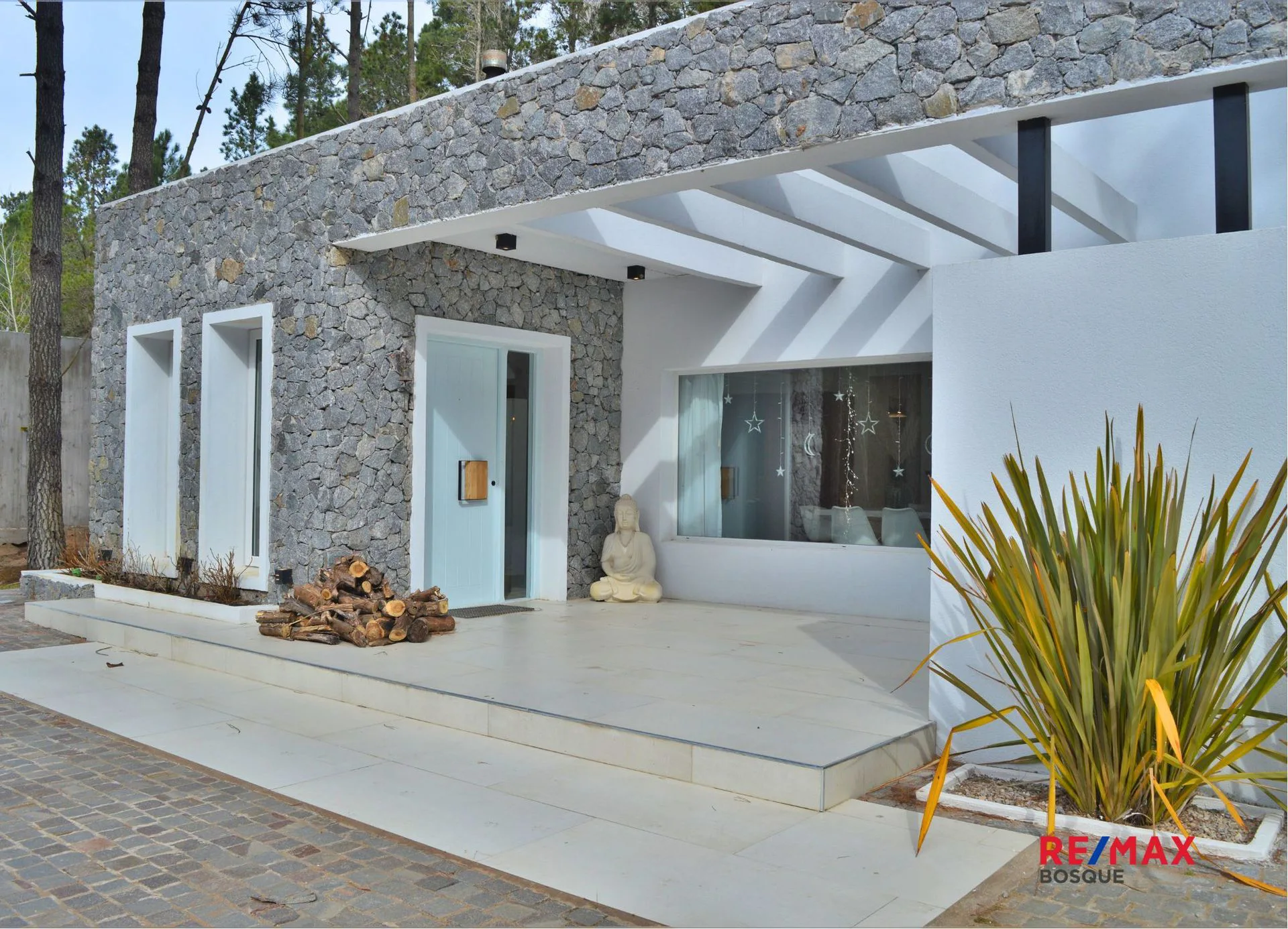 VENTA CASA 3 AMBIENTES BARRIO I VILLA ROBLES foto 2