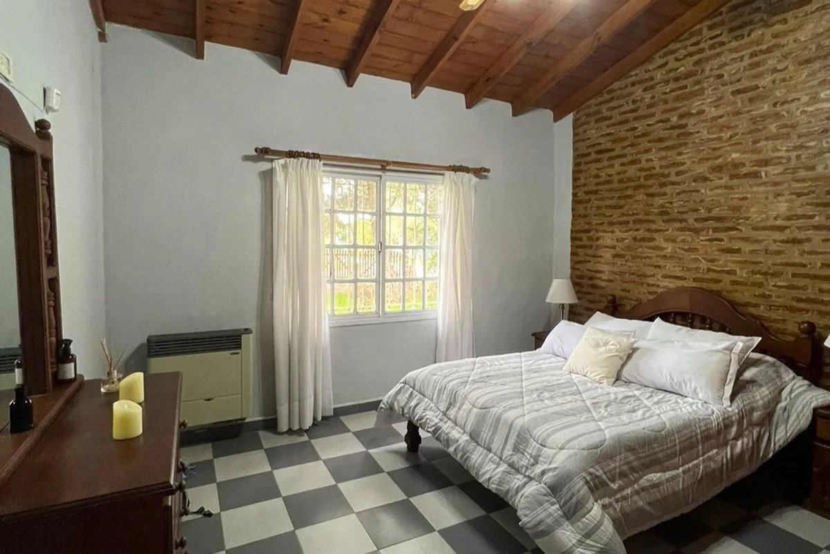Venta de Casa Quinta en Parque Juralo + LOTE foto 3