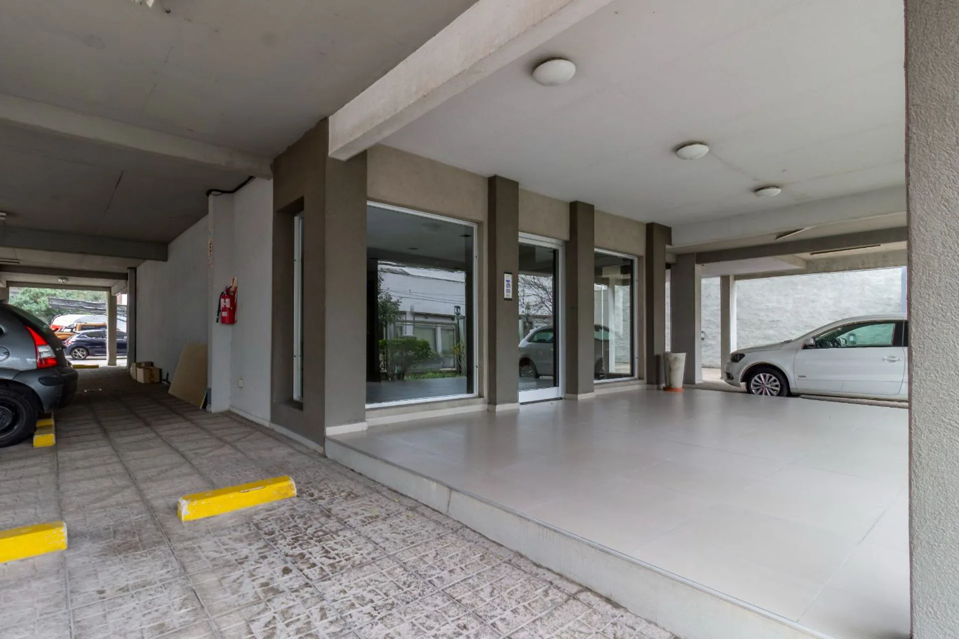 VENTA DEPARTAMENTO 2 AMBIENTES EN MORÓN CENTRO foto 3