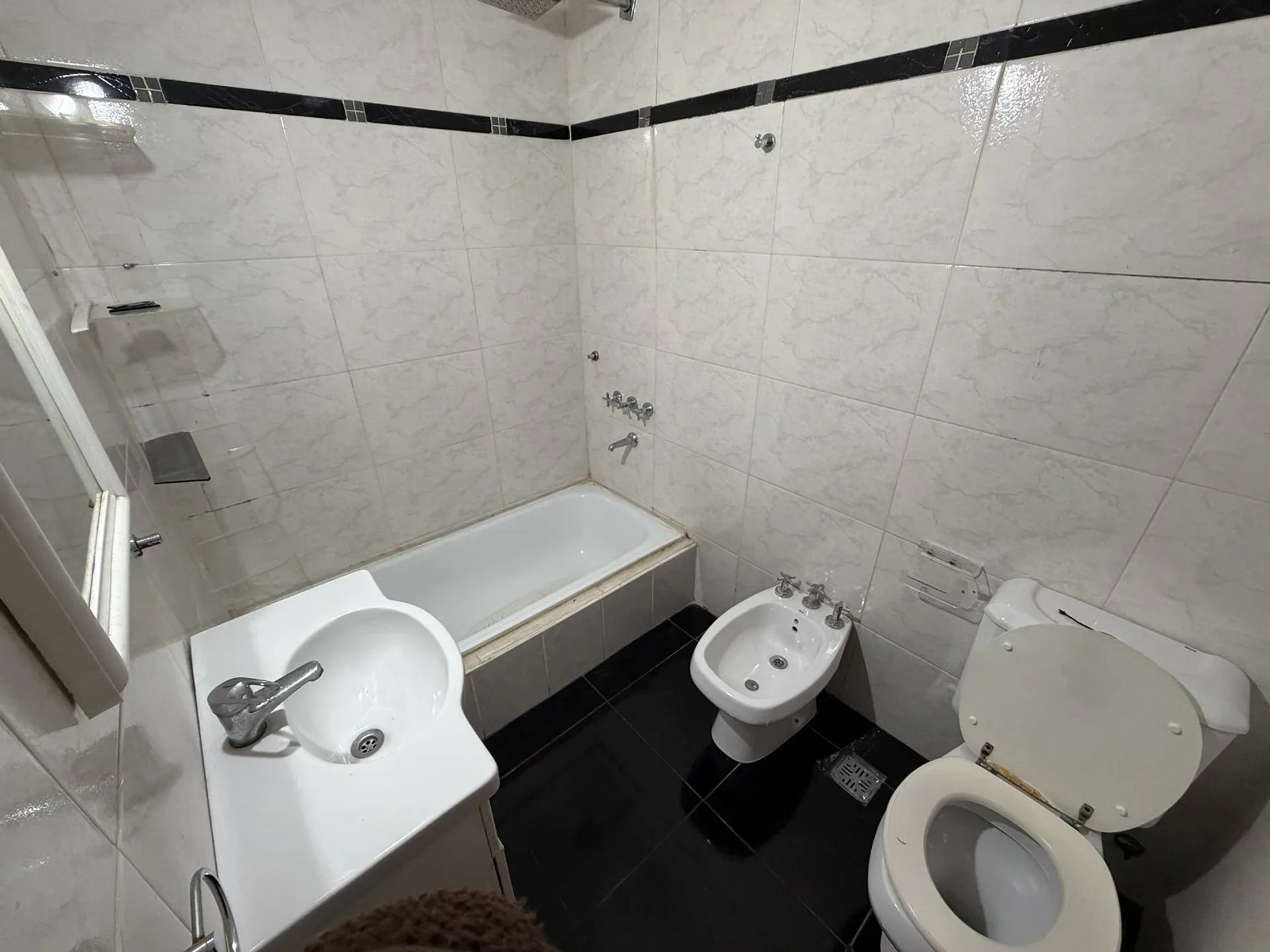 DEPARTAMENTO EN EXELENTE CONDICIONES ZONA ALMAGRO foto 5