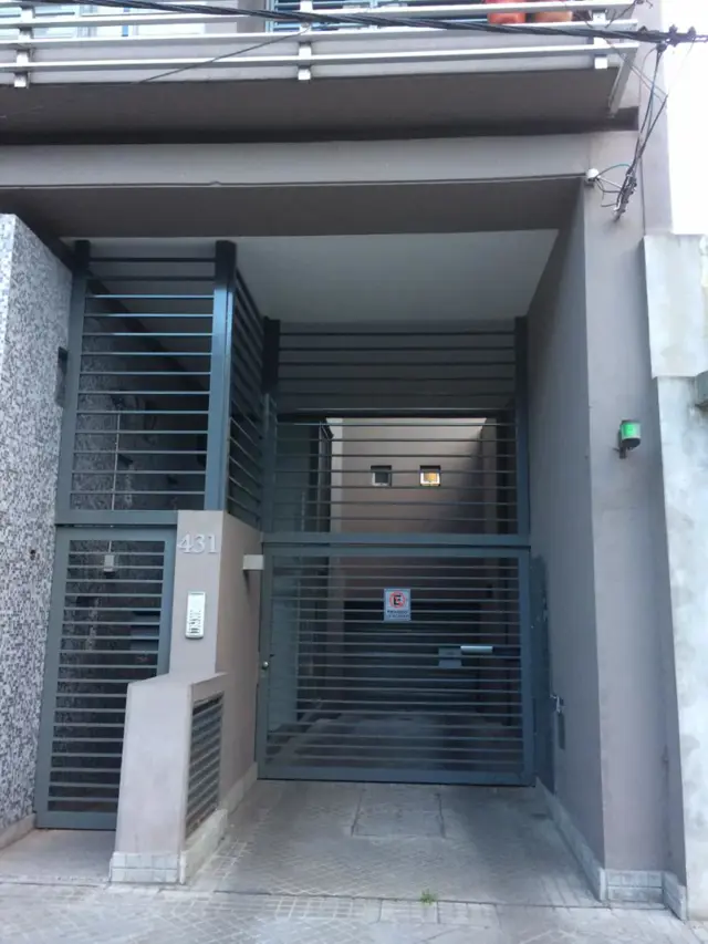Cochera venta - Rosario - Vera Mujica 431