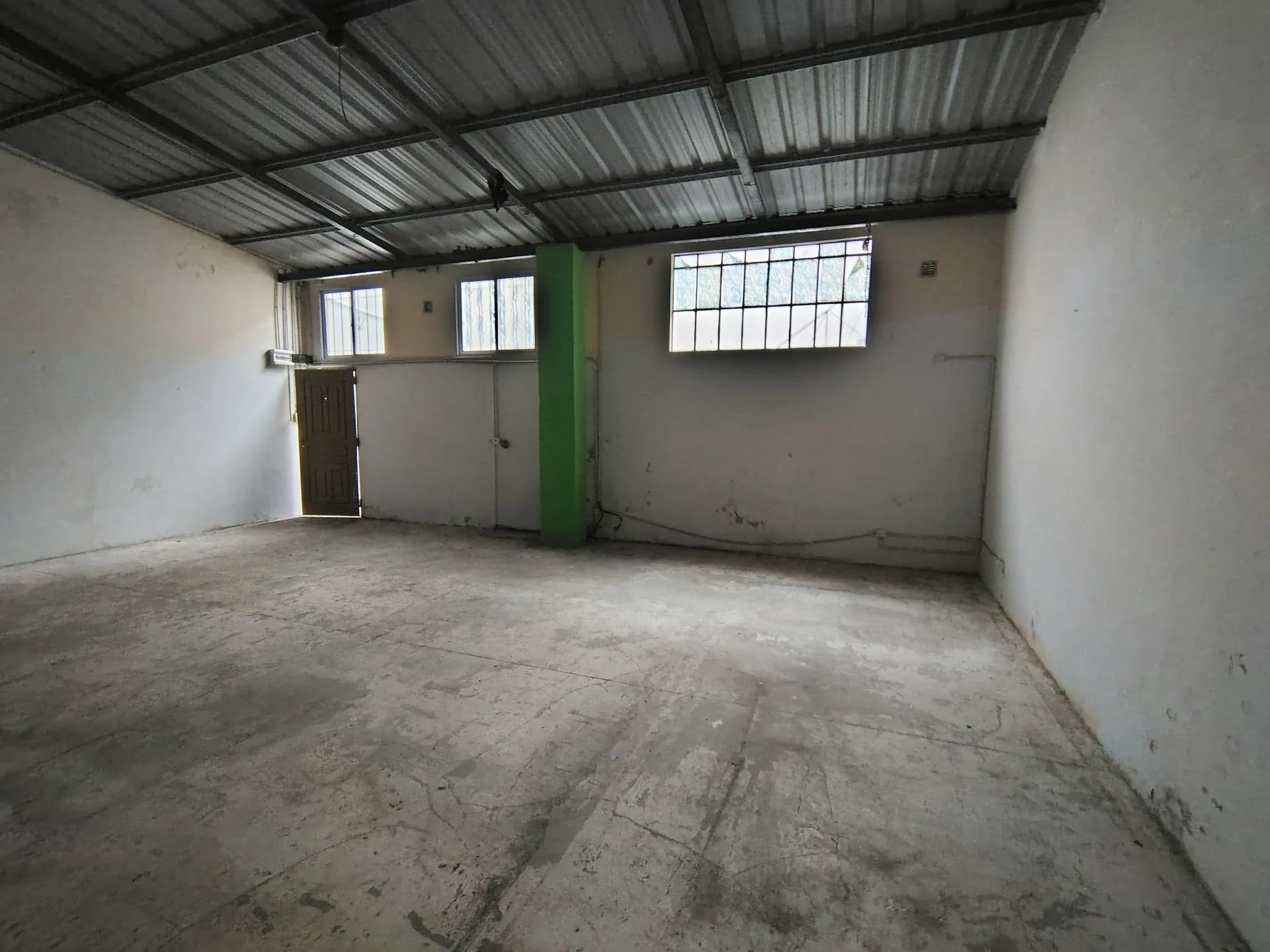 VENTA GALPON INTERNO POSIBILIDAD DE PH