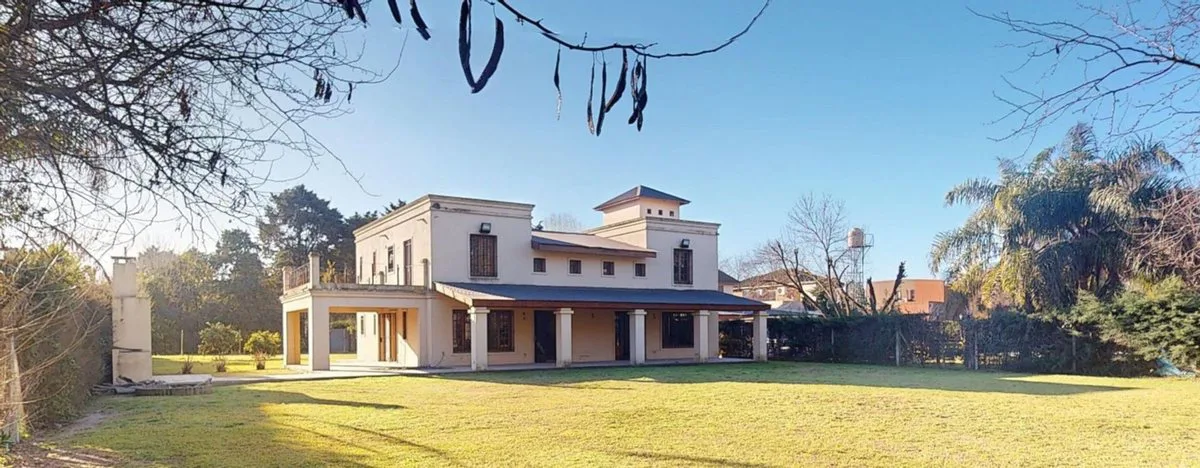 Casa a la venta en Robles Del Monarca foto 5