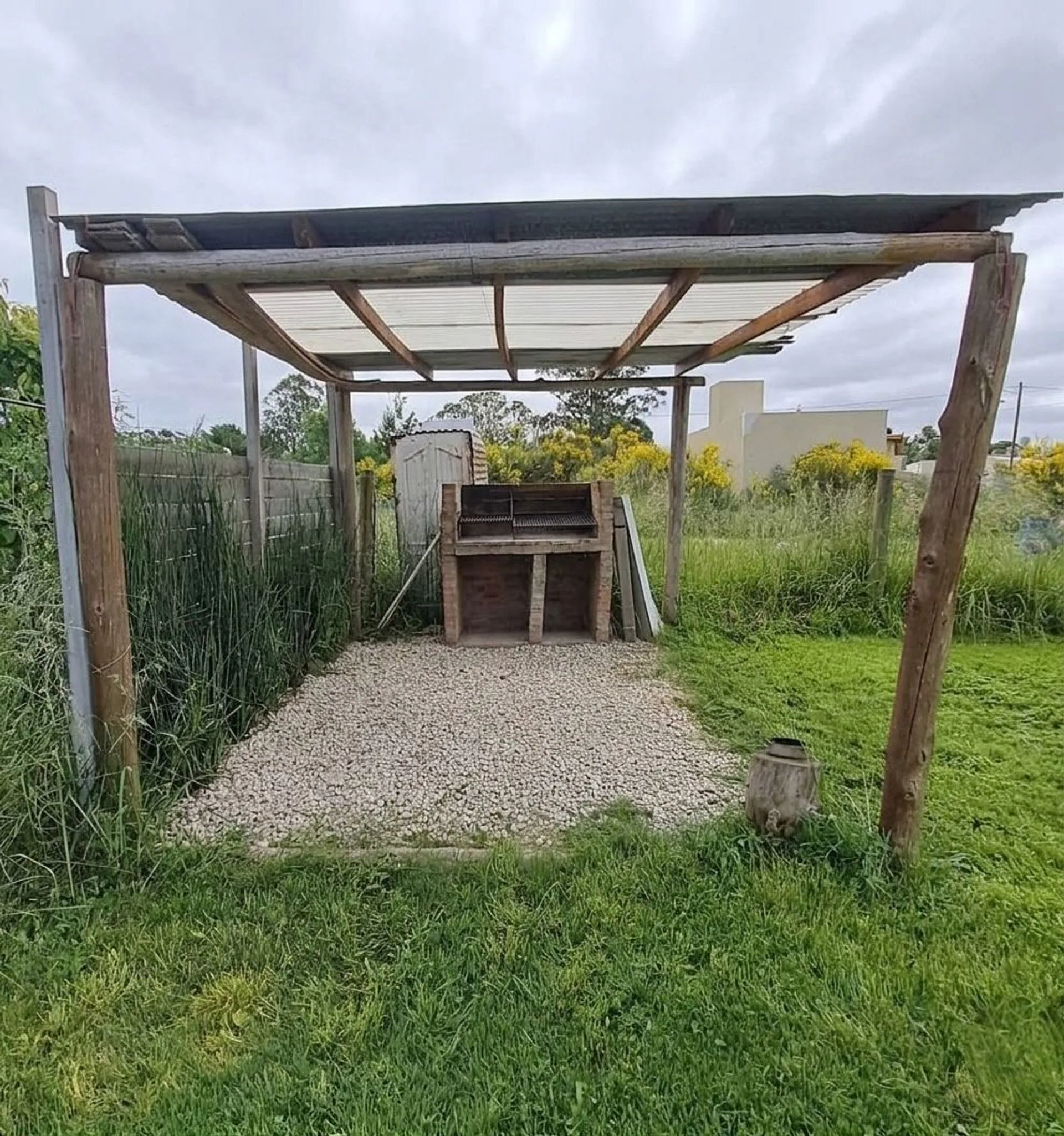 terreno en venta playa los lobos con pileta Y baño foto 4
