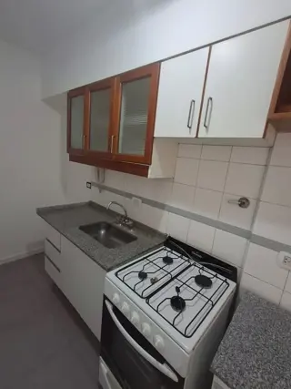 IMPECABLE DEPARTAMENTO EN LOMITAS APTO PROFESIONAL foto 4