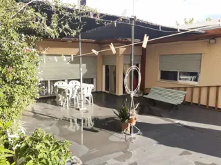 Excelente Casa muy amplia. Ubicacion inmejorable CIPOLLETTI foto 3