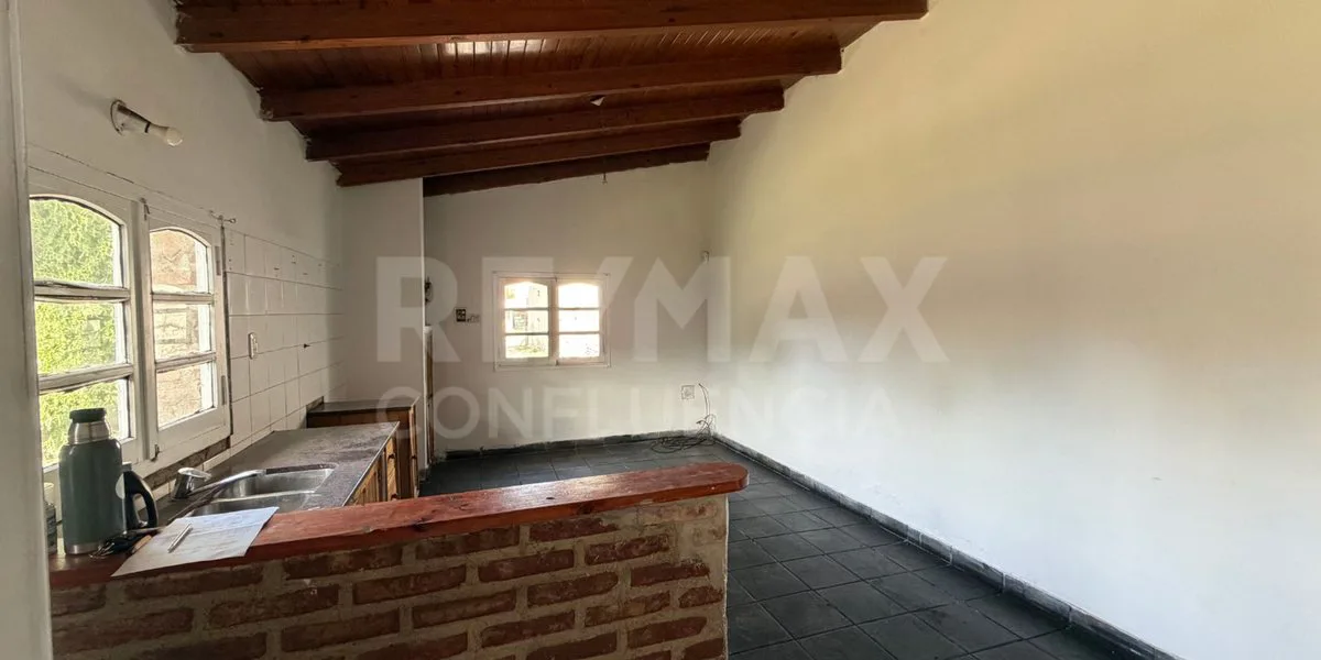 VENTA DE CASA EN CENTENARIO. Casco Viejo foto 3