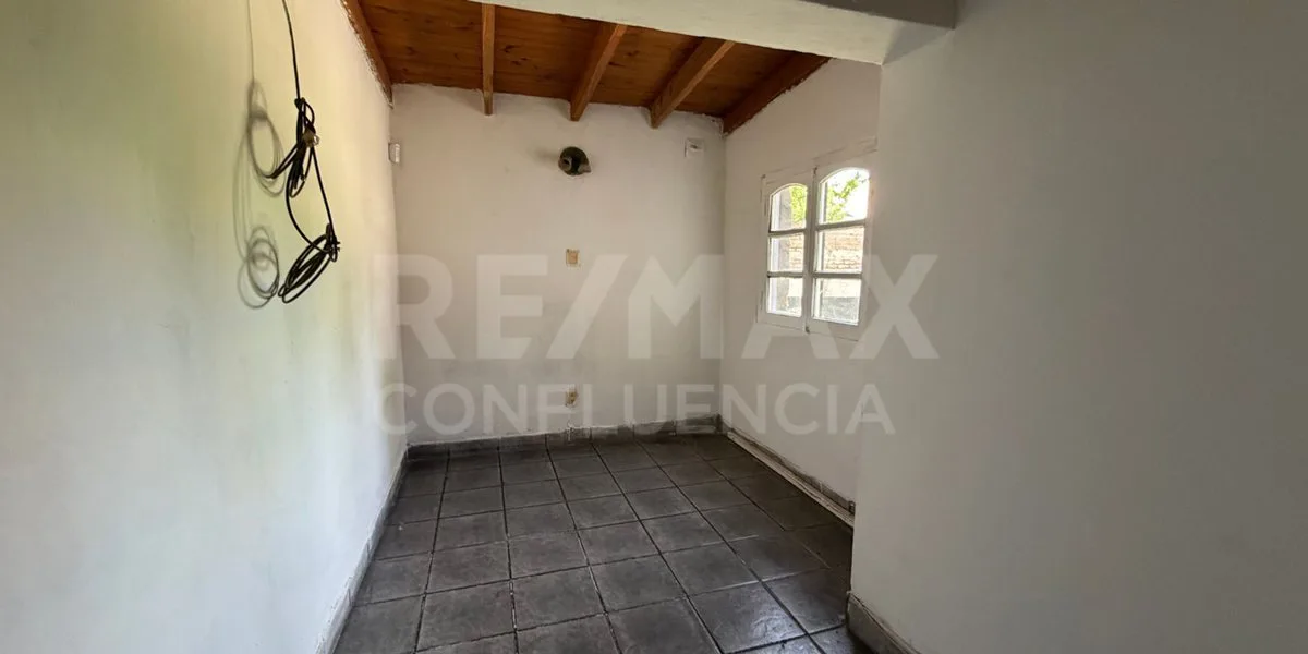 VENTA DE CASA EN CENTENARIO. Casco Viejo foto 5