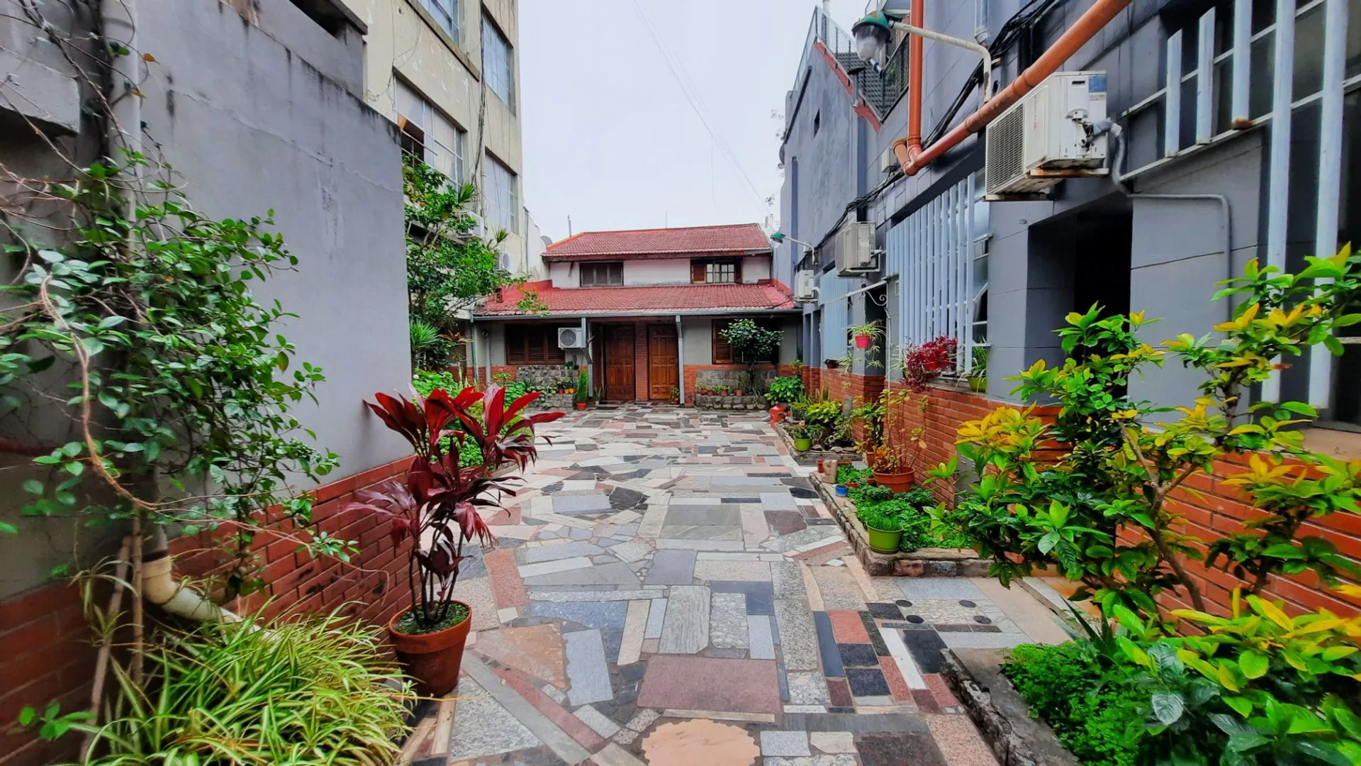 VENTA PH 2 AMBIENTES V. SARSFIELD TIPO DUPLEX foto 3