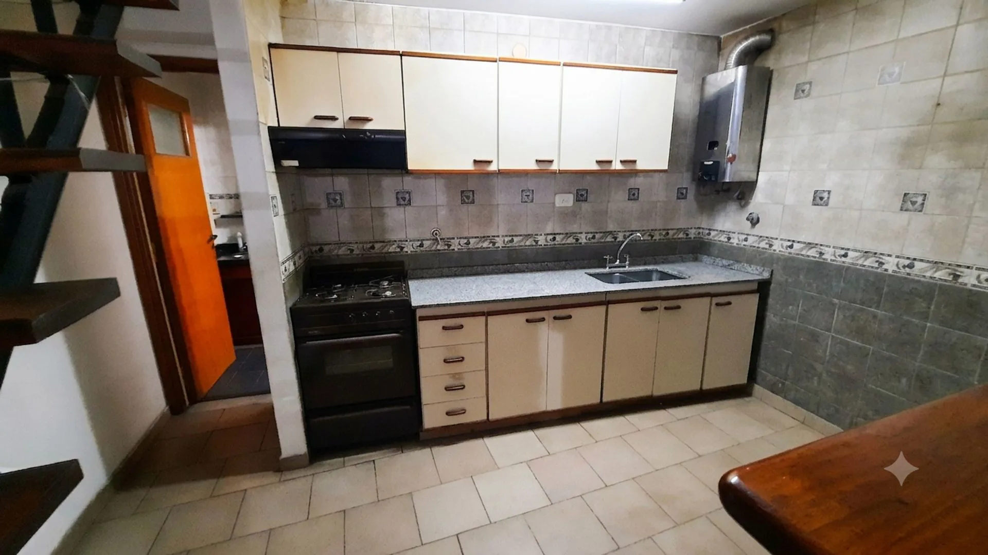 VENTA PH 2 AMBIENTES V. SARSFIELD TIPO DUPLEX foto 5