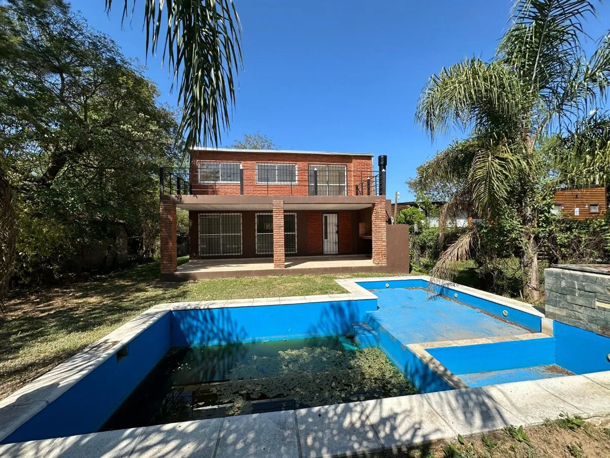 VENTA CASA QUINTA - ARROYO LEYES - CON PILETA foto 2