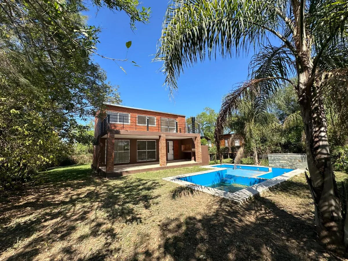 VENTA CASA QUINTA - ARROYO LEYES - CON PILETA foto 4