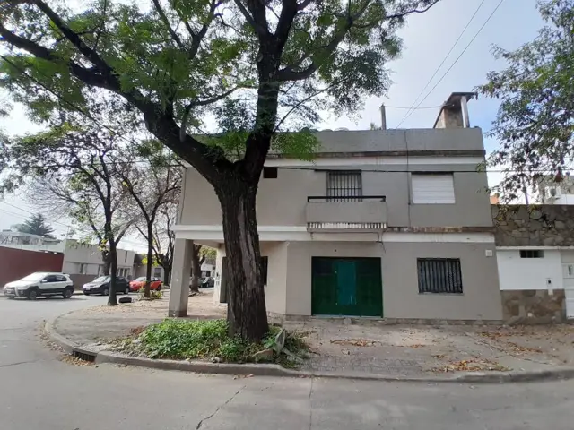 CASA 3DORMI VENTA LA SEXTA APTA CREDITO COCHERA