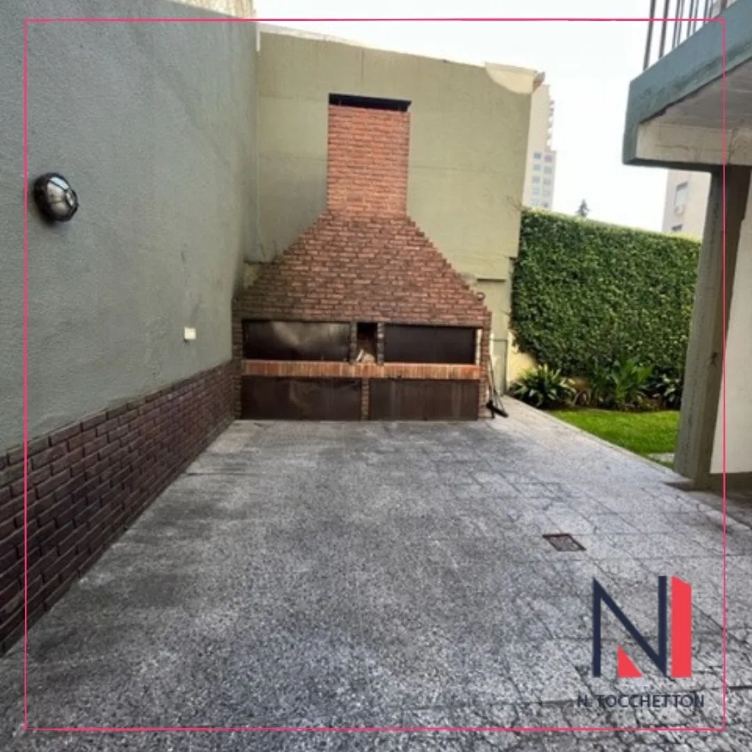 Excente Piso de 5 amb con doble cochera y palier privado foto 2