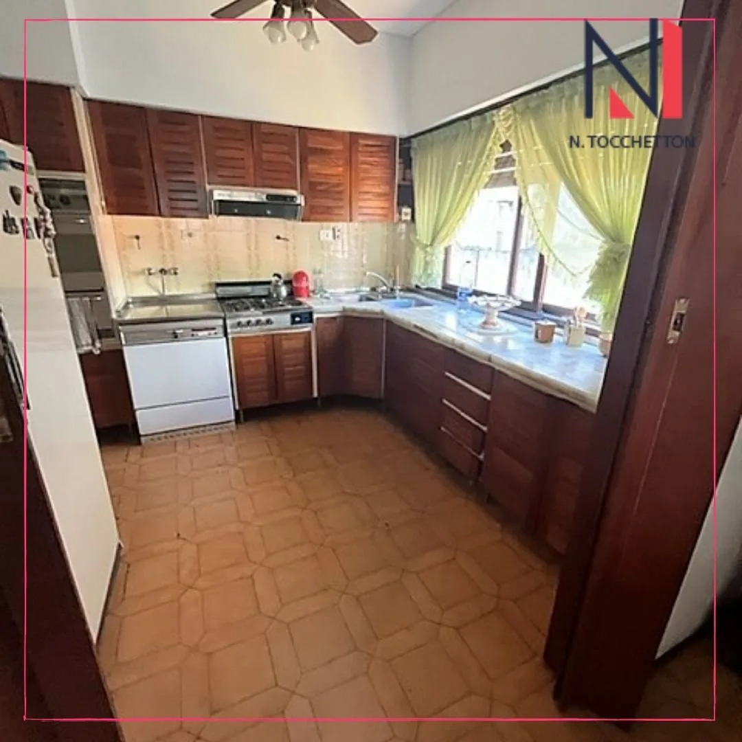 Excente Piso de 5 amb con doble cochera y palier privado foto 4