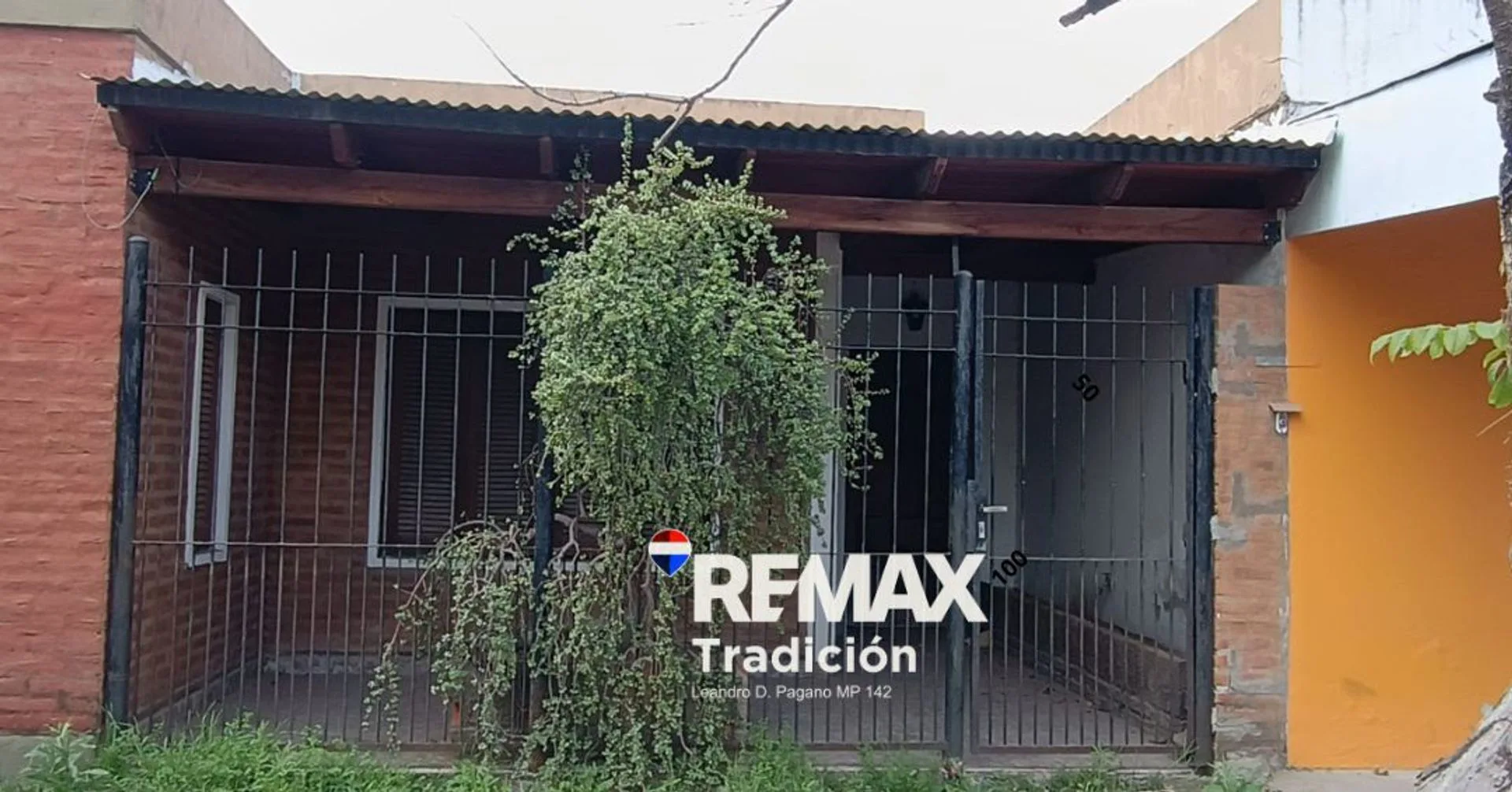 VENTA CASA EN ESQUINA CON MULTIUNIDAD RENTABLE foto 4