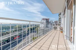 Migueletes y Av. del Libertador - VISTA ABIERTA LUZ Y SOL BALCON Y EXCELENTE PLANO foto 5