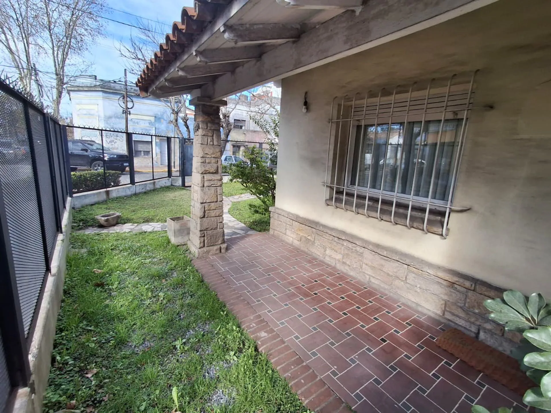 Venta Casa 4 ambientes + Garage en San Fernando foto 4
