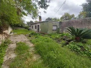 Lote Con Edificación EN VENTA, Lucero 600, Ituzaingó. Ideal Inversor foto 2