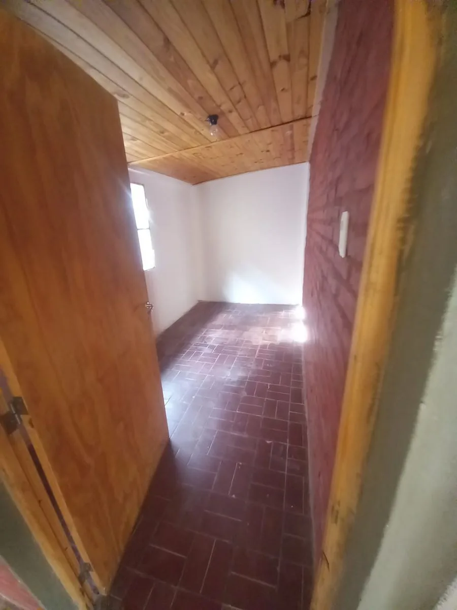 venta de casa mas departamentos en Juana Koslay foto 5