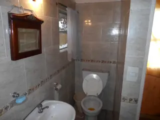 2 casas y local en William Morris foto 5