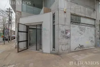 Local en Venta en Olivos - 560 m2 foto 2