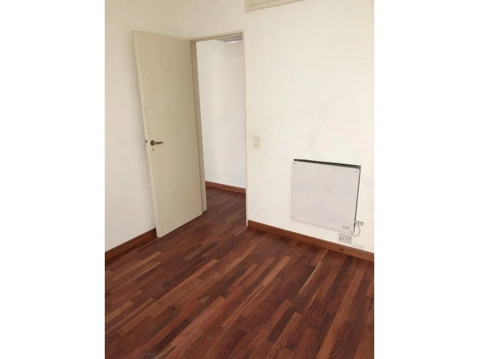 ¡APTO PROFESIONAL! VENTA DE DEPARTAMENTO MUY LUMINOSO foto 2