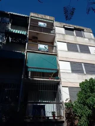 Excelente departamento 3 ambientes en el centro de Ciudad Jardín foto 2