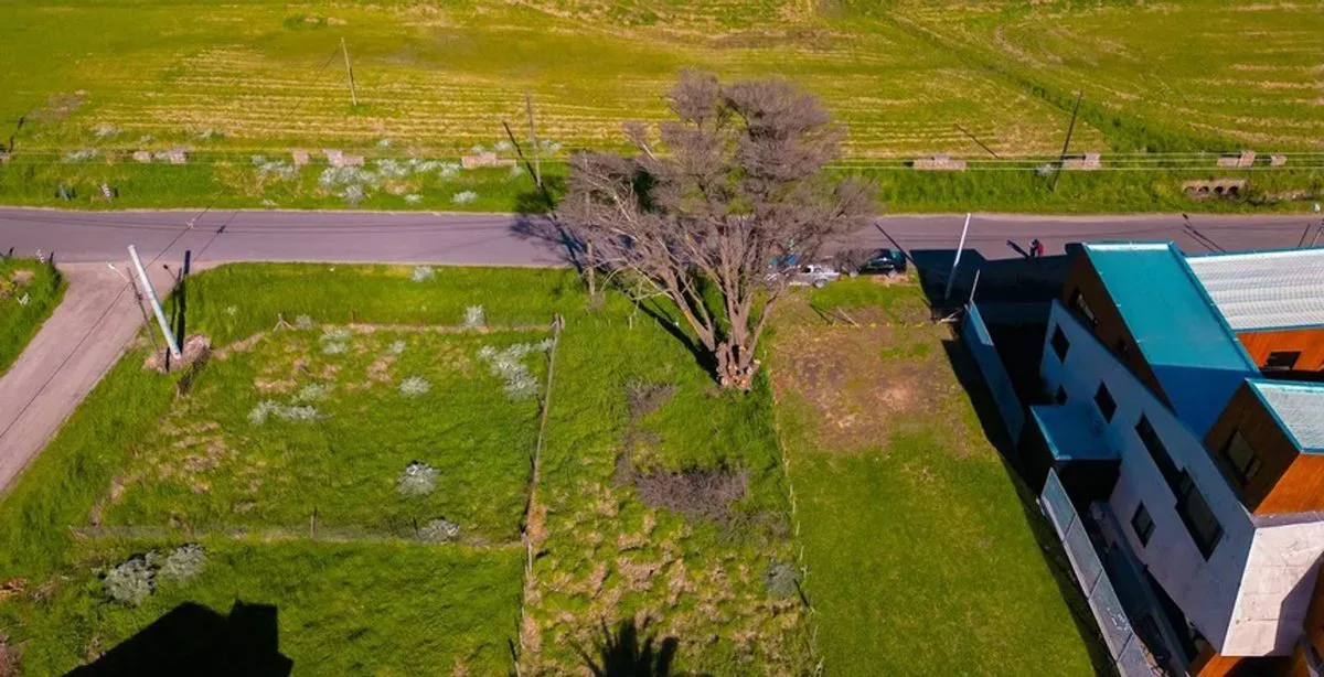 VENTA LOTE 364 M2 FRENTE AL MAR, LOS ACANTILADOS foto 2