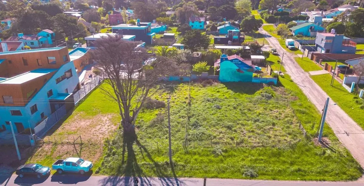 VENTA LOTE 364 M2 FRENTE AL MAR, LOS ACANTILADOS foto 3