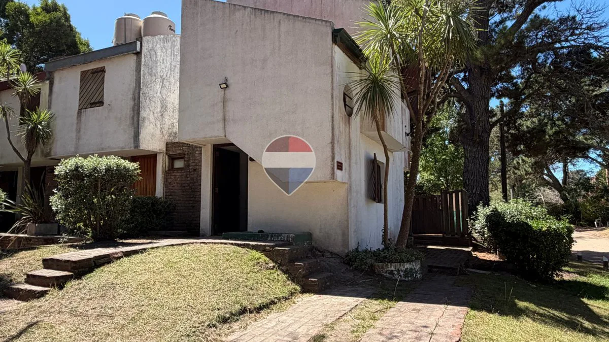 VENTA DUPLEX CUATRO AMBIENTES EN PINAMAR