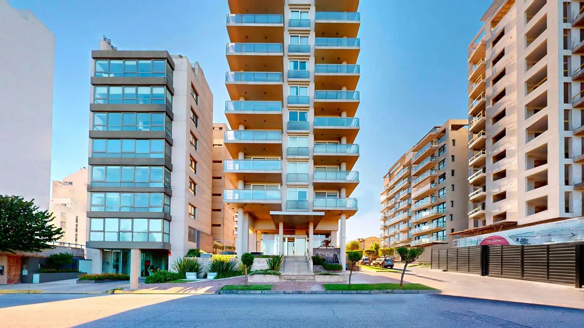 VENTA DEPARTAMENTO MARAL54 PISO 13 2AMB Y COCHERA foto 3