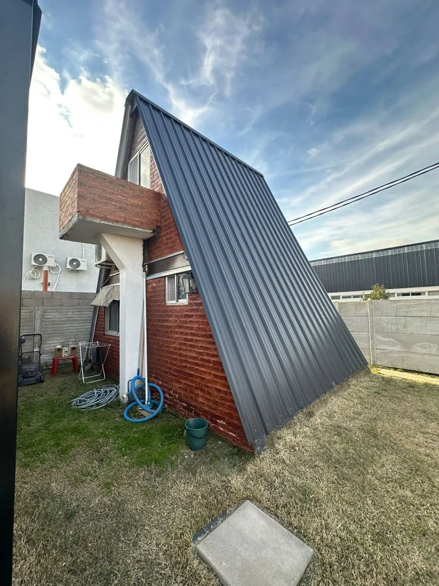CASA ALPINA CON QUINCHO CERRADO Y PILETA foto 4