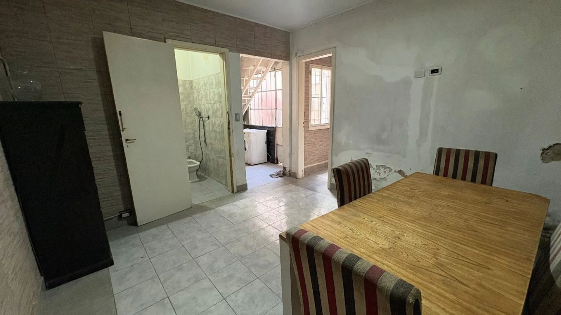 VENTA PH A REFACCIONAR 3 AMB PATIO TERRAZA LINIERS foto 3