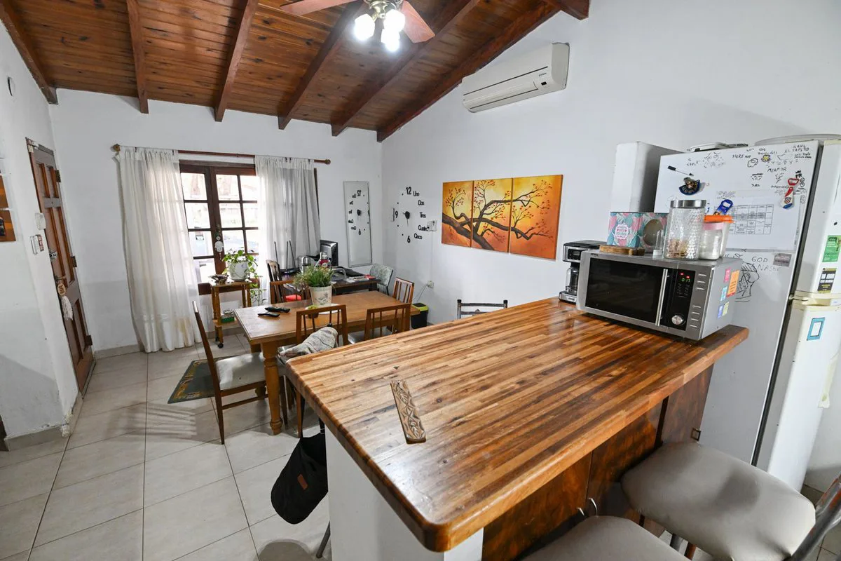 CASA EN VENTA EN BARRIO B. RIVADAVIA foto 5