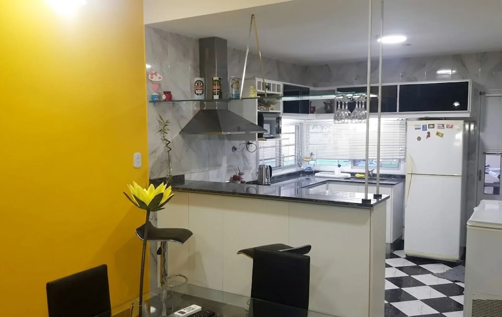 VENTA DE CASA DOS DORM. + DORM Y BAÑO DE SERVICIO foto 4