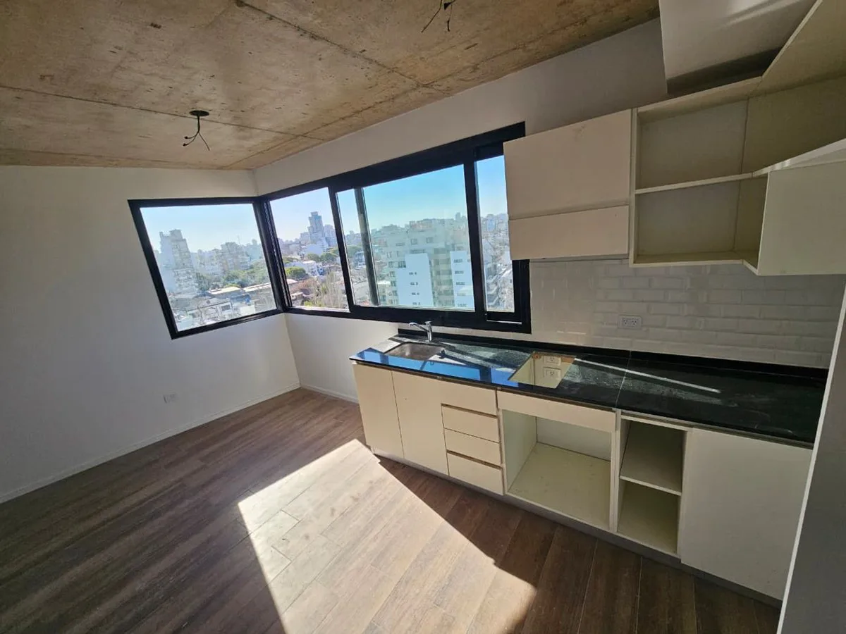 VENTA DÚPLEX 3 AMB. CHACARITA BALCÓN TERRAZA FTE. foto 2