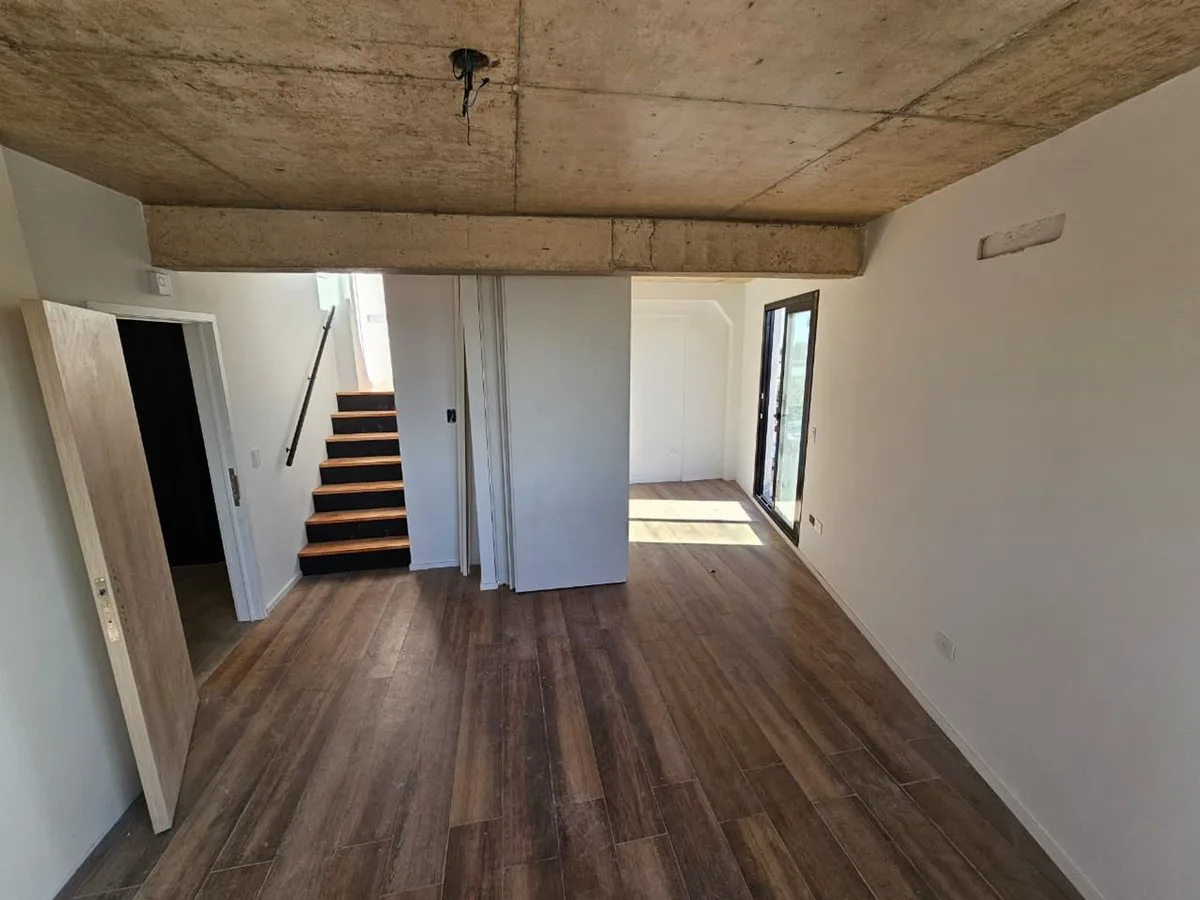 VENTA DÚPLEX 3 AMB. CHACARITA BALCÓN TERRAZA FTE. foto 3