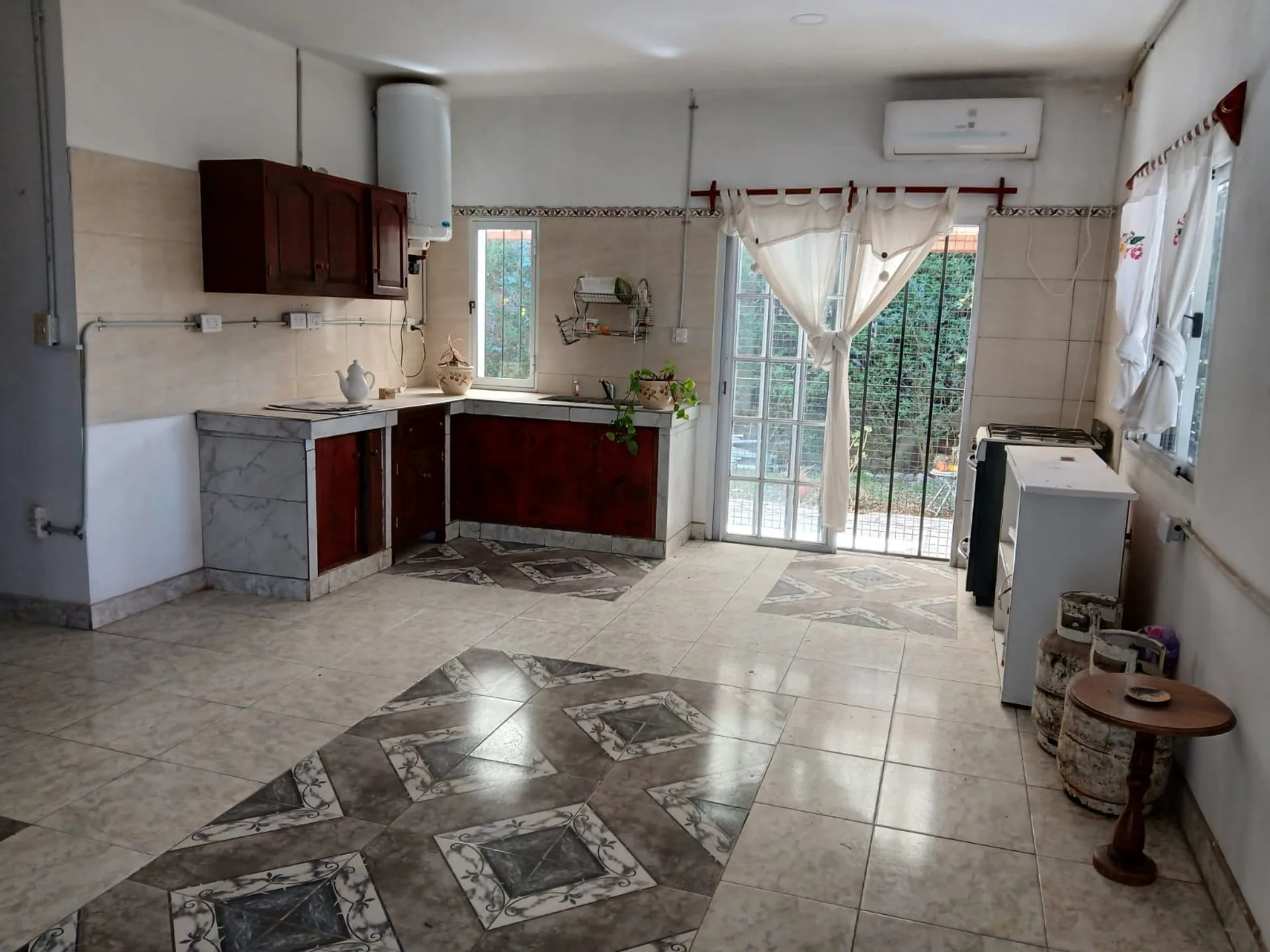 ALQUILER CASA - LAS LOMITAS - CAMPO QUIJANO foto 2