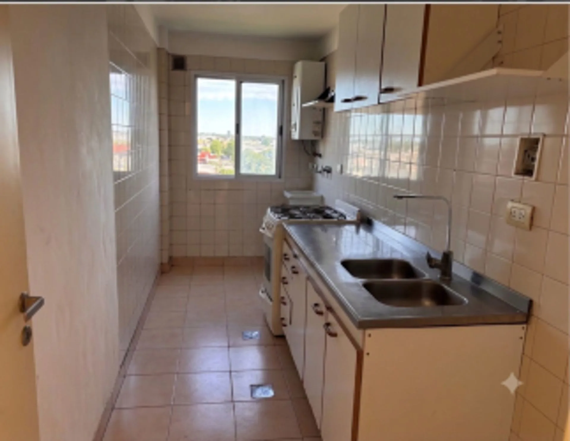 Depto  3 amb en venta. Condominio Los Álamos Tigre foto 2