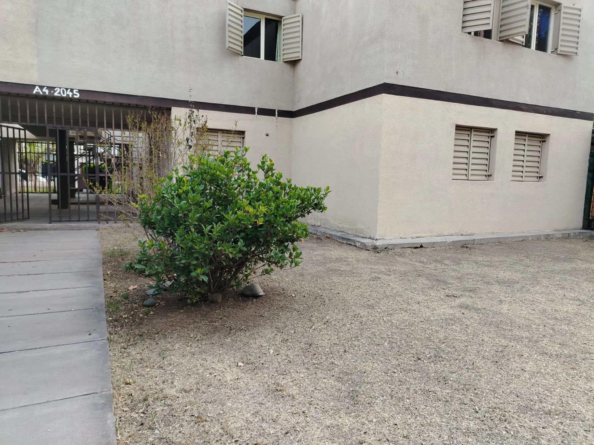 VENDO DEPTO 3 DORMITORIOS PB BARRIO COVIMET foto 3
