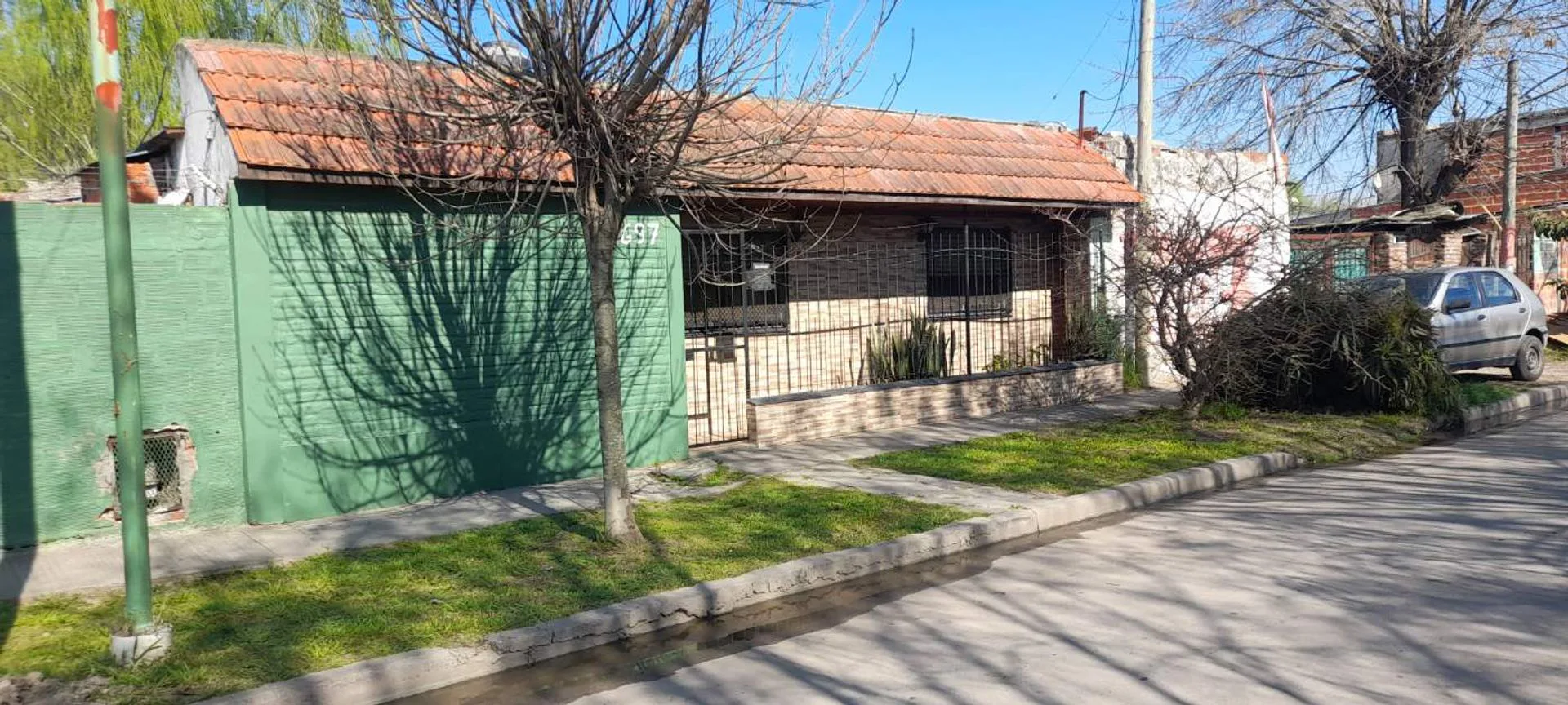 CASA 2 DORMITORIOS VENTA EN BERISSO foto 2