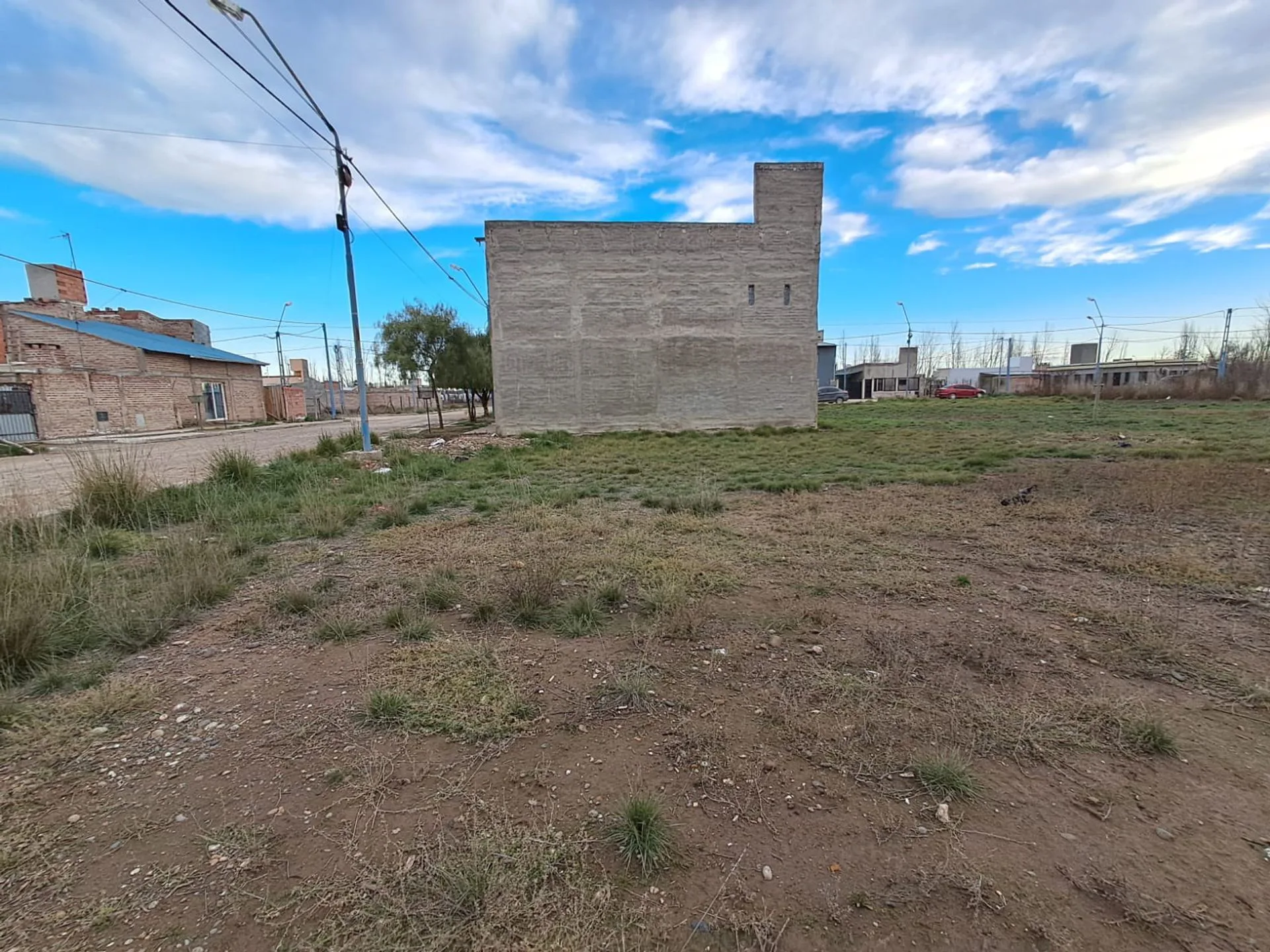 VENTA DE LOTE EXCELENTE UBICACIÓN foto 5