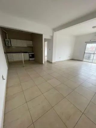 Departamento dos ambientes a la venta en José C Paz foto 3