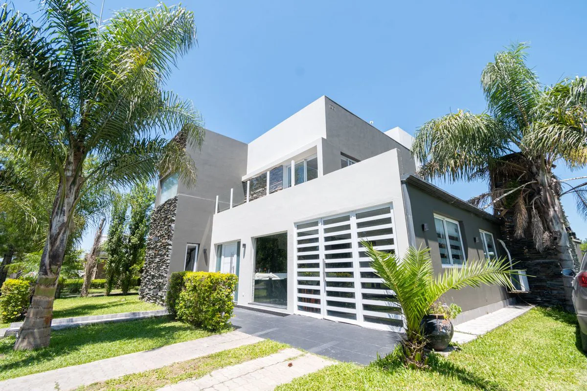 Venta casa en Aires del Llano foto 4