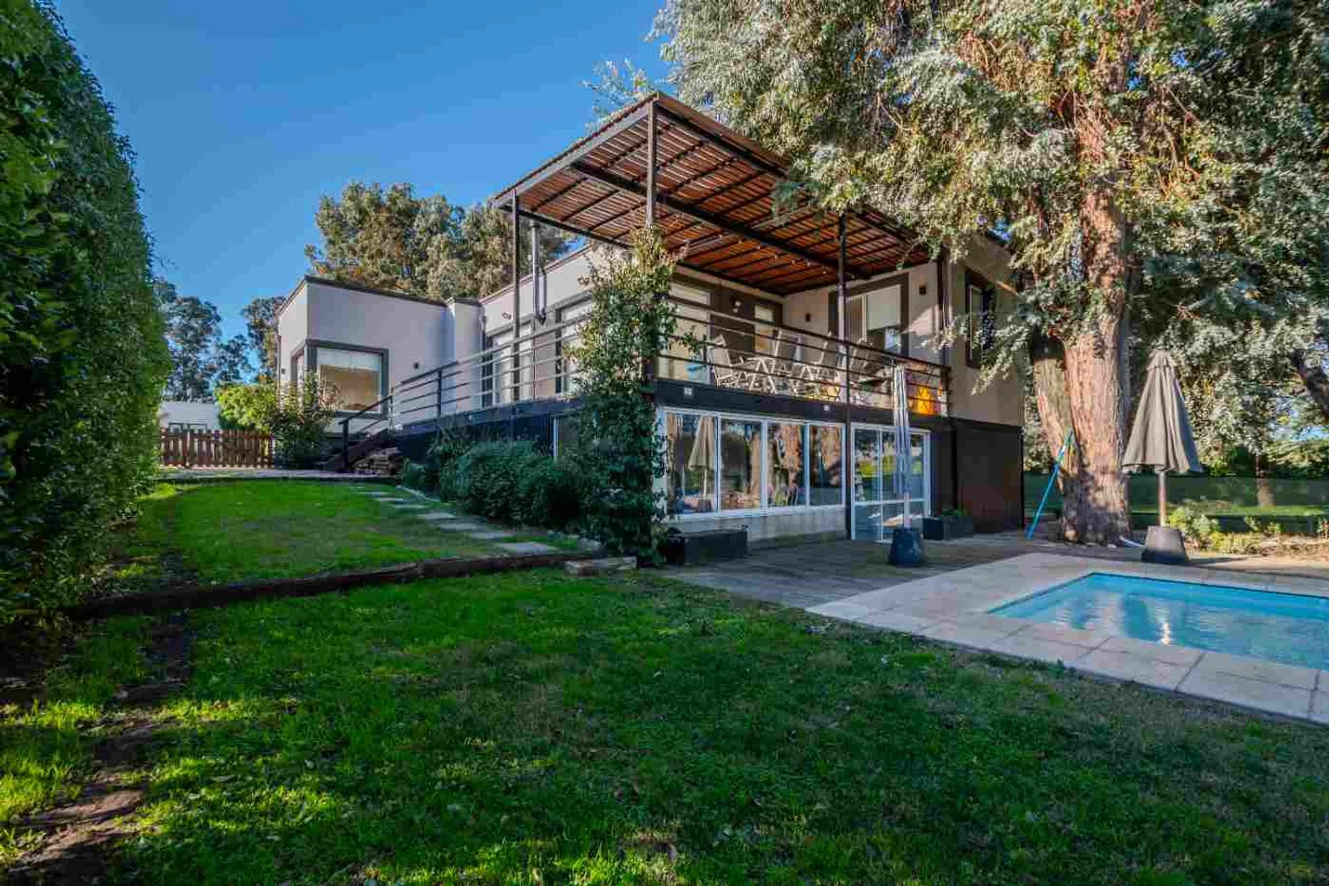 CASA 3 AMB CON PILETA EN  BARRANCAS SAN BENITO