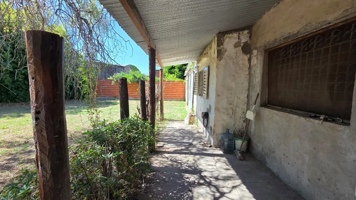 Casa Local Galpón a refaccionar VENTA Luján, Bs As foto 4